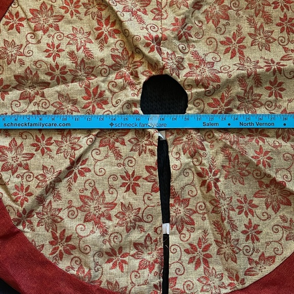 Christmas Tree Skirt - Picture 7 of 12
